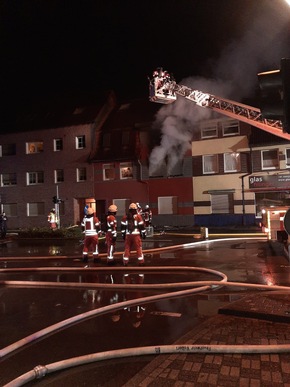 FW-Velbert: Ein Todesopfer bei Wohnungsbrand