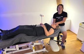 Erfolgreicher RID-Weltrekord: Die längste osteopathische Behandlung der Welt offiziell zertifiziert (25:00:00)