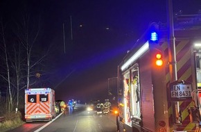Feuerwehr Herdecke: FW-EN: Serie von Containerbränden und Verkehrsunfall halten Einsatzkräfte in der Nacht in Atem