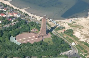 Presse- und Informationszentrum Marine: Deutsche Marine - Pressemeldung / Pressetermin: Bundesverteidigungsminister Dr. Franz Josef Jung kommt nach Kiel - "Bester Bootsmann" wird geehrt