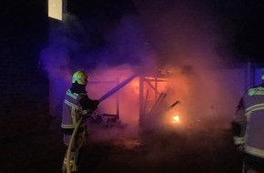 Feuerwehr Gelsenkirchen: FW-GE: Vollbrand eines Carports