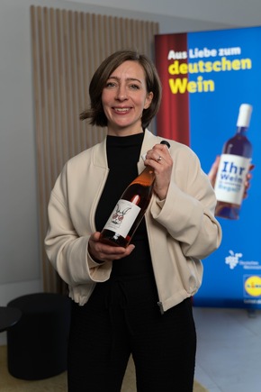 Lidl und das Deutsche Weininstitut k&uuml;ren Gewinner des Wein-Wettbewerbs / Vom Weinberg ins Lidl-Regal: Vier Weinbaubetriebe setzen sich mit innovativen Konzepten durch