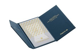 Degussa Goldhandel GmbH: Das perfekte Weihnachtsgeschenk: Zeitlos und wertvoll - Gold / Degussa Niederlassungen erstmals auch Heiligabend geöffnet