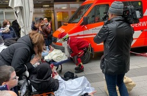Feuerwehr Stuttgart: FW Stuttgart: Höhenretter als Nikolaus im Einsatz