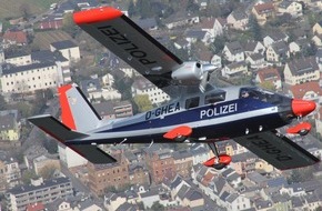 Polizeipräsidium Mainz: POL-PPMZ: Polizei Mainz setzt Hubschrauber und Flugzeuge am Tag der Deutschen Einheit ein