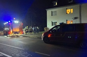 Freiwillige Feuerwehr Sankt Augustin: FW Sankt Augustin: Angebranntes Essen auf Herd löst großen Einsatz aus