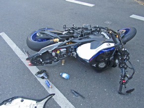 POL-ME: Schwerverletzter Motorradfahrer - Rettungshubschrauber im Einsatz - Velbert - 2207084