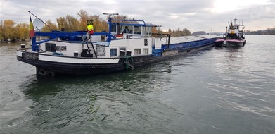 Polizeipräsidium Einsatz, Logistik und Technik: PP-ELT: Gütermotorschiff fährt sich in Bingen fest