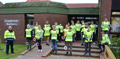 Polizeiinspektion Wilhelmshaven/Friesland: POL-WHV: Zwölf neue Schülerlotsinnen und -lotsen der Oberschule Bockhorn