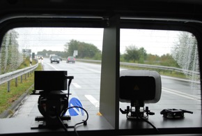 POL-WHV: Geschwindigkeitskontrollen auf der B 210 - Polizei zieht Bilanz (mit Bildauswahl)