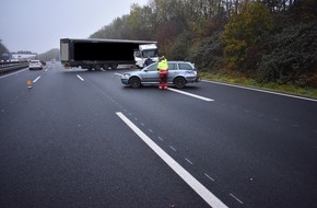 Polizeiinspektion Verden / Osterholz: POL-VER: A1: Unfälle sorgen für Stau (mit Foto) / Gaffer zahlten jeweils 125 Euro