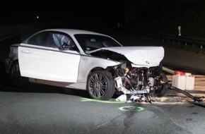 Polizei Bielefeld: POL-BI: Sekundenschlaf nach Mitternacht auf der A33