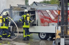 Feuerwehr Dorsten: FW-Dorsten: +++ gemeldete Rauchentwicklung aus einer Lagerhalle +++