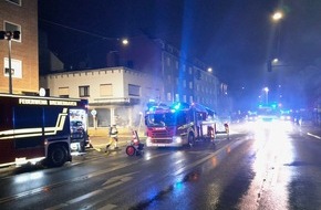 Feuerwehr Bremerhaven: FW Bremerhaven: Feuer in einer Shisha-Bar