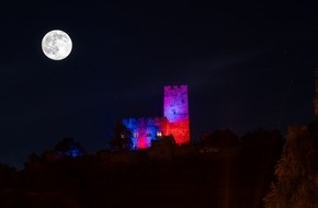 Loreley Touristik: Loreley Touristik: Mondscheinführung auf Burg Gutenfels