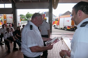 Feuerwehr Kalkar: Stadtwehrabend der Freiwilligen Feuerwehr Kalkar: Rückblick, Ehrungen und Blick in die Zukunft