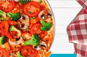 Lidl: Digitale Crowdsourcing-Aktion: Die Lidl-Fan-Pizza / Mehr als 2 Millionen Facebook-Fans können online ihre eigene Pizza kreieren - die Gewinner-Pizza wird im Sommer in den Filialen erhältlich sein