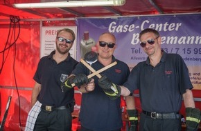 Freiwillige Feuerwehr Menden: FW Menden: Zum 110ten Geburtstag: Tage der offenen Tore am "neuen" Gerätehaus in Bösperde