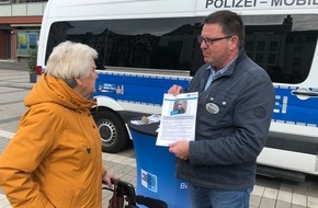 Polizei Bonn: POL-BN: Erneut Anrufe von Trickbetrügern - Polizei berät und informiert mit Flyer vor Ort