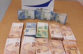 Bundespolizeiinspektion Bad Bentheim: BPOL-BadBentheim: Rund 48.000 Euro im Rucksack / Clearingverfahren wegen Verdachts der Geldwäsche eingeleitet