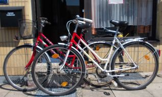 Polizeiinspektion Nienburg / Schaumburg: POL-NI: Täter lassen Fahrräder nach Einbruch zurück