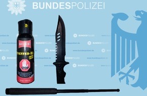 Bundespolizeiinspektion Ludwigsdorf: BPOLI LUD: Waffenfund bei Grenzkontrolle - Bundespolizei stellt mehrere verbotene Gegenst&auml;nde sicher