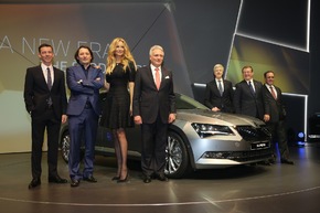 Der neue SKODA Superb: Fotos von der Weltpremiere des neuen SKODA Flaggschiffs in Prag (FOTO)