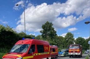 Feuerwehr Hattingen: FW-EN: Bootsunfall - Feuerwehr und DLRG im Einsatz