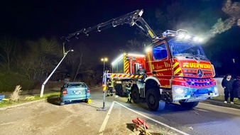 Kreisfeuerwehrverband Main-Taunus e.V.: Feuerwehr MTK: Feuerwehr Hattersheim gr&uuml;ndet Fachgruppe Kran/R&uuml;st - Kickoff mit rund 25 Einsatzkr&auml;ften