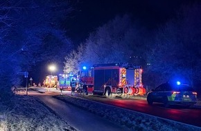 Feuerwehr Norderstedt: FW Norderstedt: Schwerer Verkehrsunfall - Notruf über Automatische Unfallerkennung des Smartphones