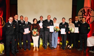 Feuerwehr Bergisch Gladbach: FW-GL: Jubilarenehrung der Feuerwehr Bergisch Gladbach