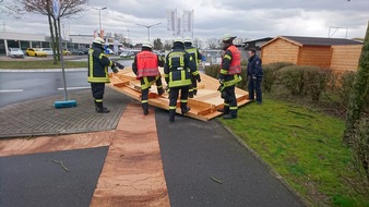 Freiwillige Feuerwehr Werne: FW-WRN: Technische Hilfe Sturm: Mehrere Einsätze für die Freiwillige Feuerwehr Werne