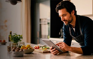 Reply Deutschland SE: Syskoplan Reply und Vorwerk optimieren den Direktvertrieb mit digitalen Assistenten