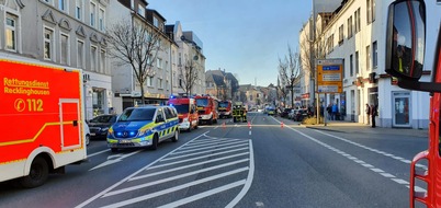 Feuerwehr Recklinghausen: FW-RE: Vollbrand eines PKW in Tiefgarage - keine Verletzten - massive Rauchentwicklung