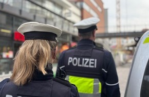 Polizei Paderborn: POL-PB: "Wir sind da - mit Sicherheit" - Sondereinsatz der Paderborner Polizei in der Innenstadt