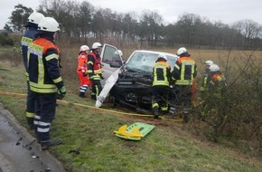 Polizeiinspektion Rotenburg: POL-ROW: ++ Schwerer Unfall auf der A1 - Zwei Beteiligte verletzt ++ Polizei stoppt Trunkenheitsfahrt nach Zeugenhinweis ++ Autofahrer ohne Fahrerlaubnis ++ Zeuge meldet Alkoholfahrt ++