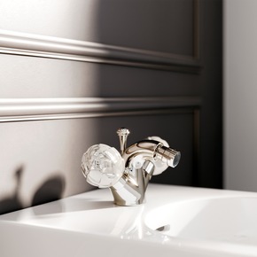 Klassische Eleganz trifft „Belledor“ mit dem Zauber von Perlmutt – Die neue Badinspiration von Jörger Design