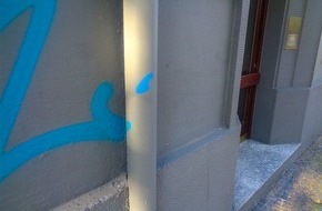 Polizei Bochum: POL-BO: Graffiti auf Hausfassaden: Polizei stellt Tatverdächtigen mit Pinsel und Farbe