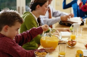 VdF Verband der deutschen Fruchtsaft-Industrie: Kids: Fruchtsaft steht hoch im Kurs