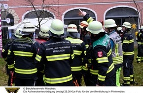 Feuerwehr München: FW-M: Dachstuhlbrand in Seniorenheim (Lehel)