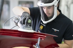 Bundesverband Farbe Gestaltung Bautenschutz: WorldSkills 2026: Noah Seiler holt die Medal for Excellence bei den Weltmeisterschaften der Berufe / Noah Seiler kehrt von den WorldSkills in Shanghai zur&uuml;ck