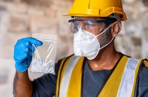 IVARIO Dienstleistungen GmbH: Bauhandwerk jetzt in der Pflicht: Einfache und sichere Asbest-Erkundung durch Probenahme-Kits