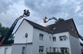 Feuerwehr Oberhausen: FW-OB: Dachstuhlbrand