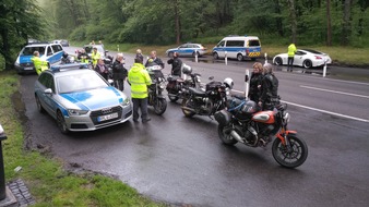 Polizeidirektion Mayen: POL-PDMY: Motorisierte Zweiräder auch bei schlechtem Wetter unterwegs