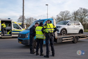 POL-WES: Wesel- Kooperationseinsatz der Polizei: Intensive Kontrollen im gewerblichen Personen- und G&uuml;terverkehr