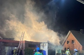 Polizeiinspektion Stade: POL-STD: Feuer in Stade greift von Gartenlaube auf Carport und Garage über - Polizei sucht Zeugen