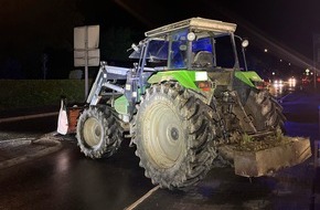 Kreispolizeibeh&ouml;rde Oberbergischer Kreis: POL-GM: Betrunkener Traktorfahrer fl&uuml;chtet von Unfallstelle