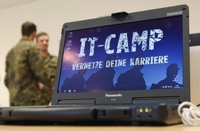 Presse- und Informationszentrum Marine: "Cyber Days" bei der Deutschen Marine - Zweites "IT-Cyber-Camp" der Bundeswehr in Parow und Warnemünde