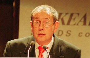 EUROFORUM Deutschland GmbH: 8. Handelsblatt Jahrestagung Energiewirtschaft 2001 in Berlin / Teil 1 von Teil 2