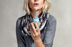 CECIL GmbH: CECIL wird 25 Jahre alt / Mit einer crossmedialen Geburtstagskampagne feiert die casual-sportive Fashion-Marke ihren 25. Geburtstag im Handel und online